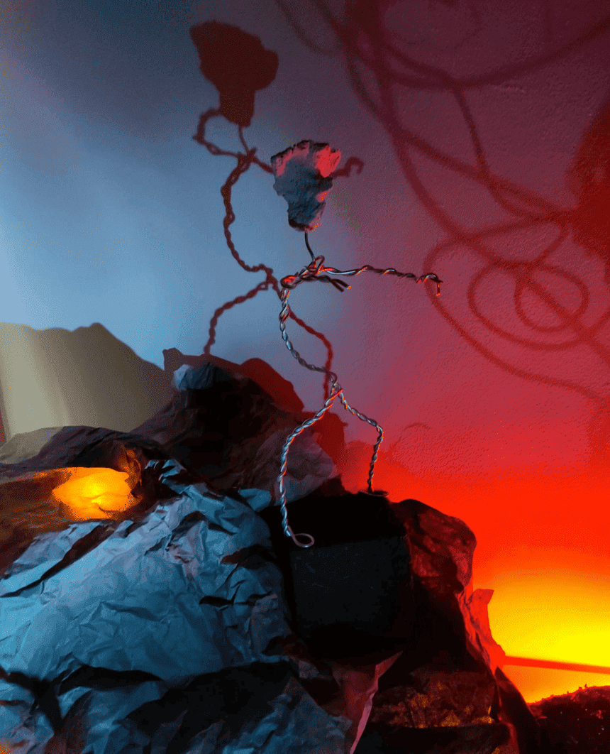 Rasha, dans le décor d'Anthropia.