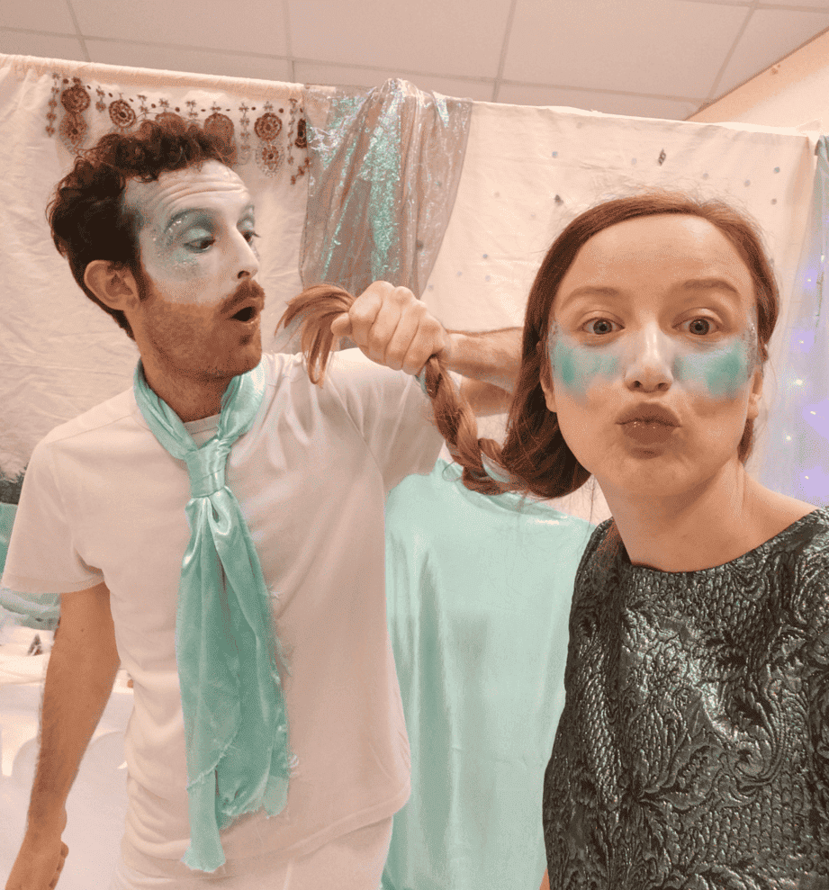 Ikaroito s'amuse avec Ikaroita.